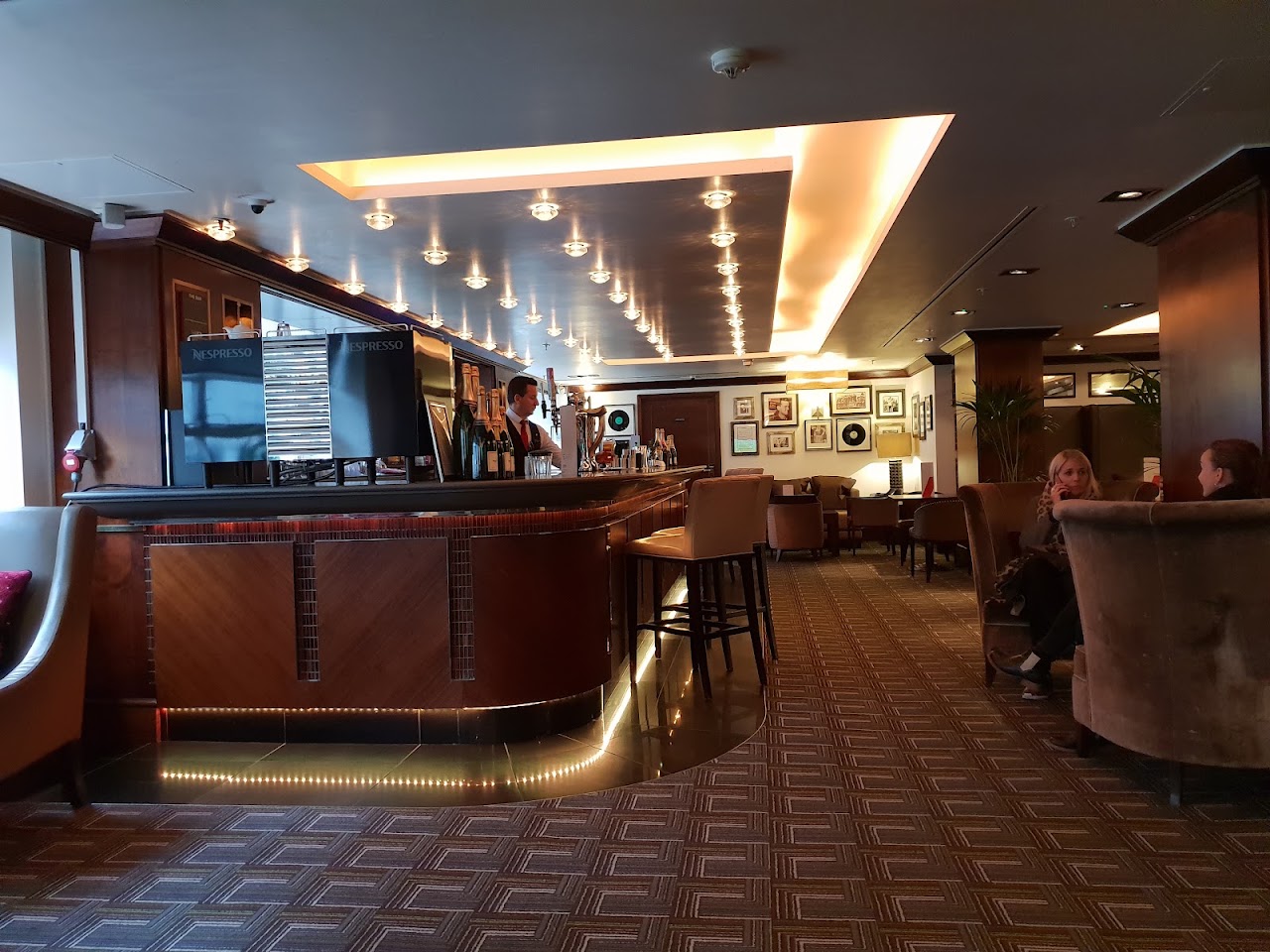 Archy's Bar and Lounge