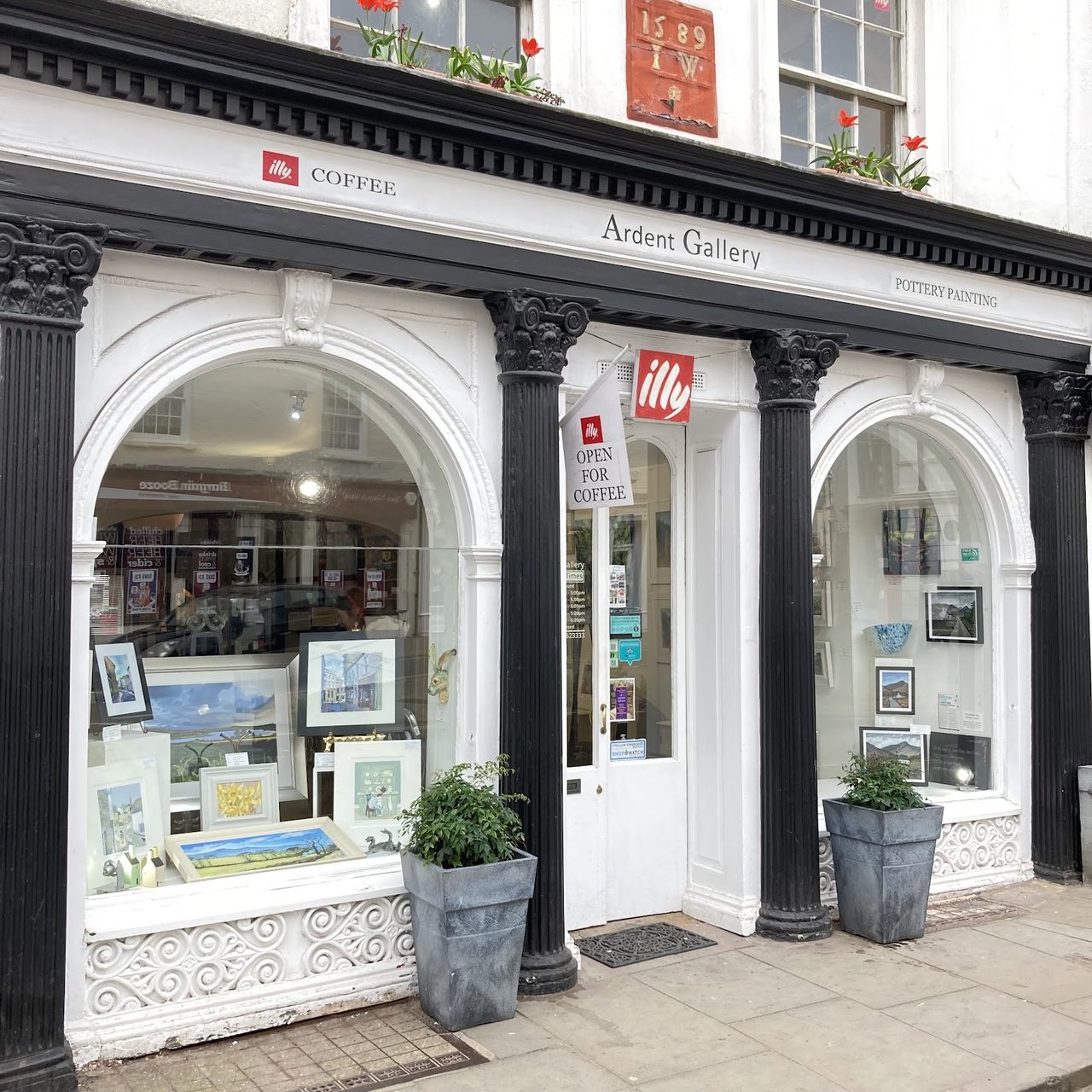 Ardent Gallery