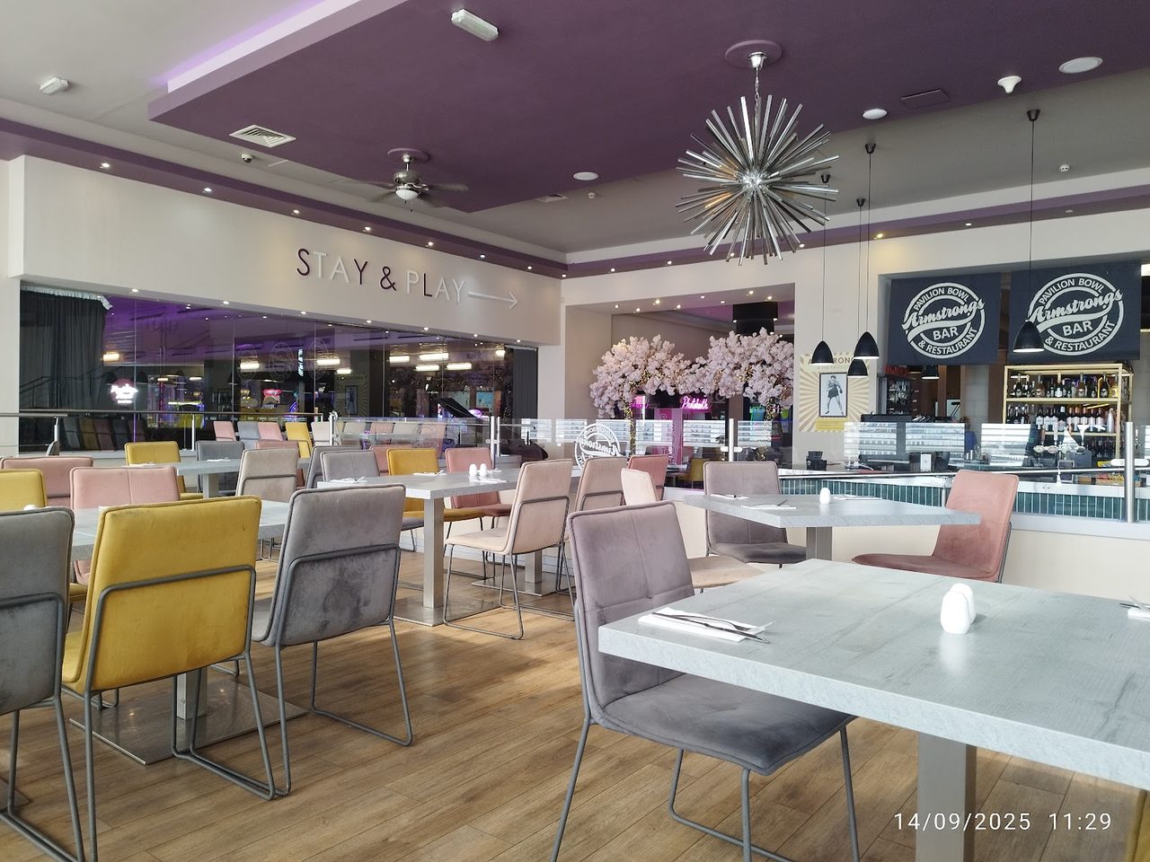 Armstrongs Bar and Resturant