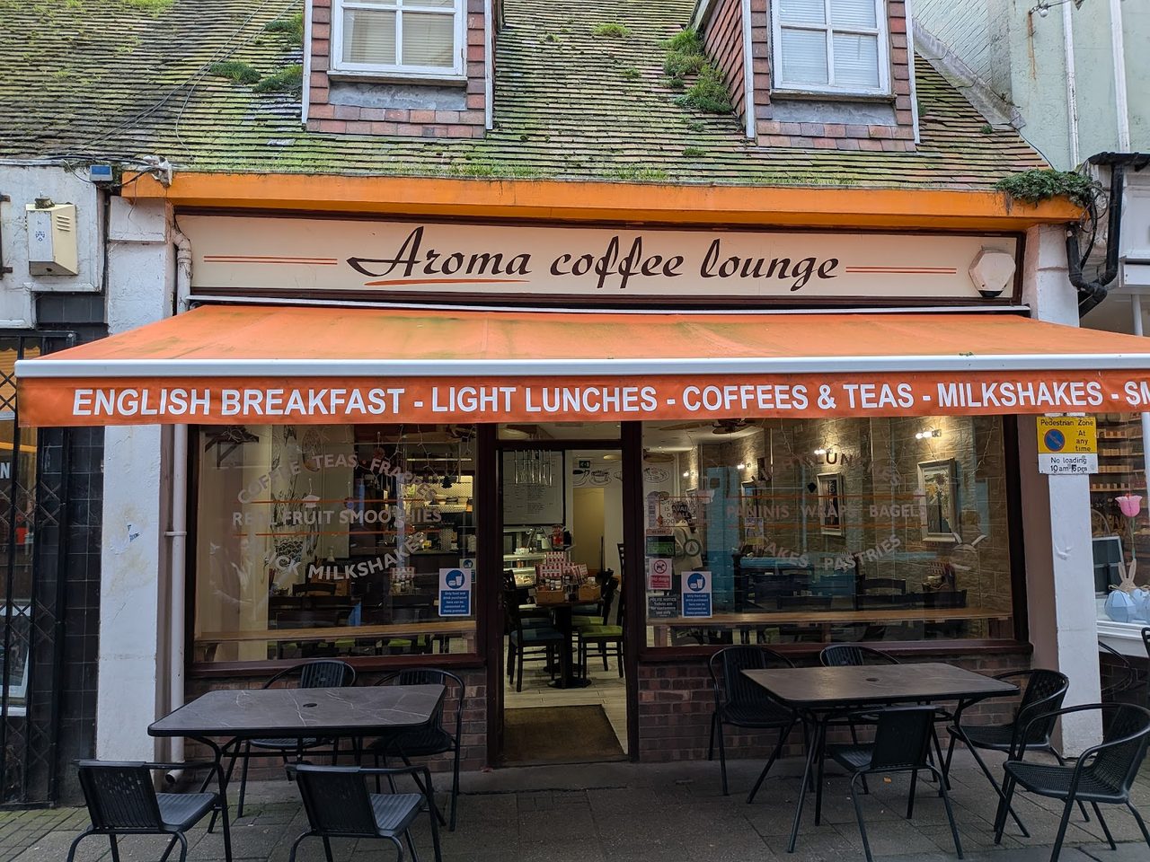 Aroma Coffee Lounge