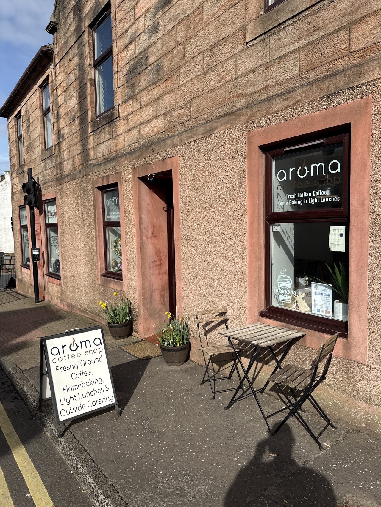 AROMA COFFEE SHOP