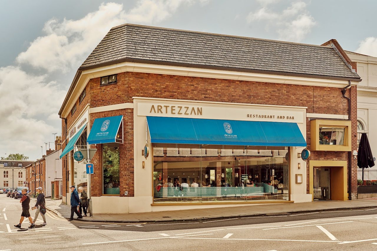 Artezzan Restaurant & Bar