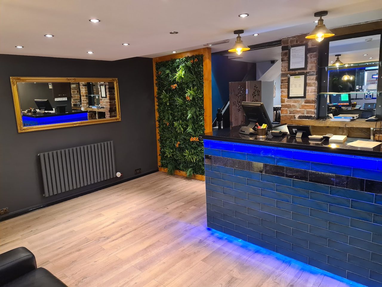 Ashleys Restaurant