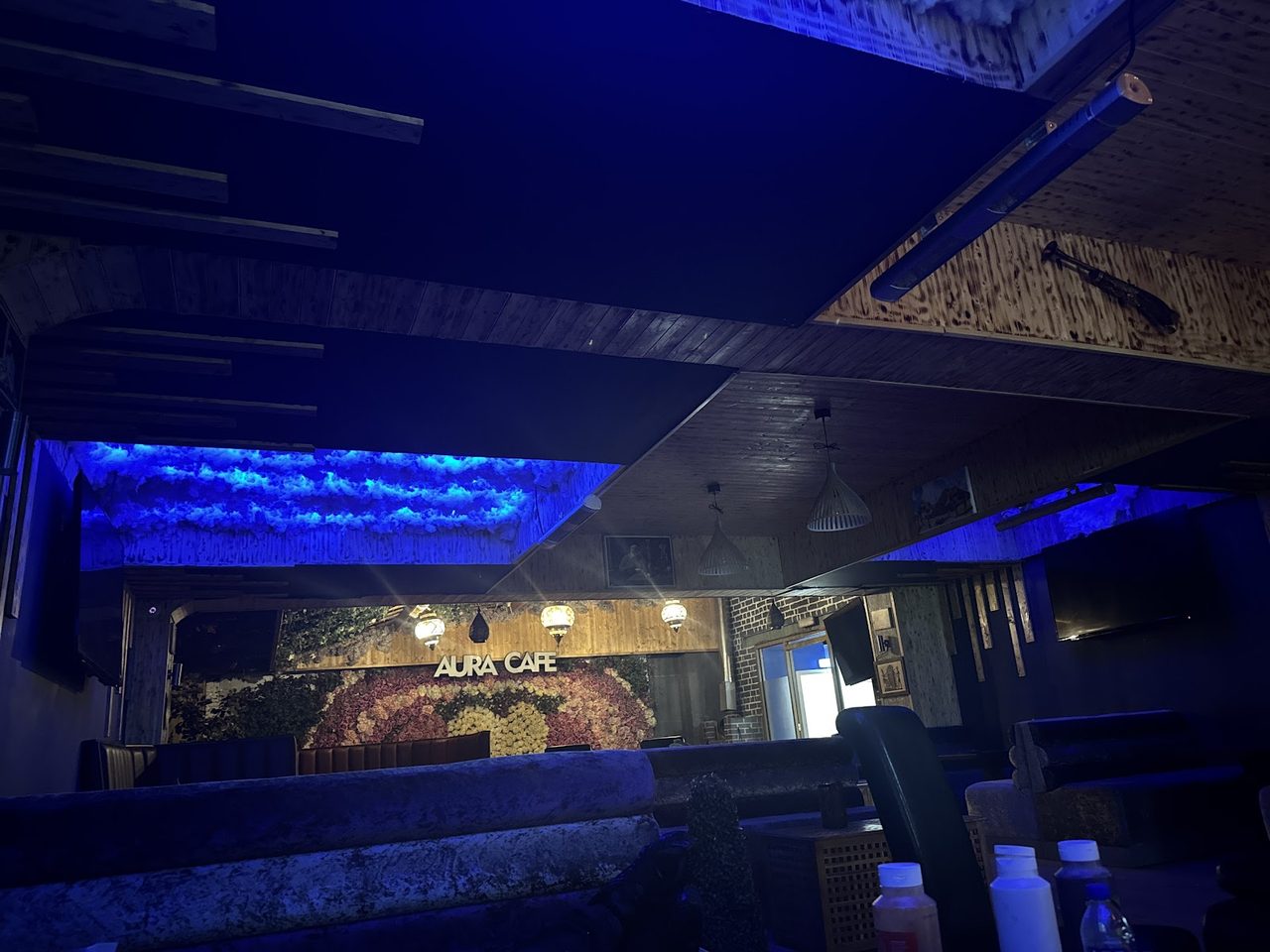 Aura Cafe