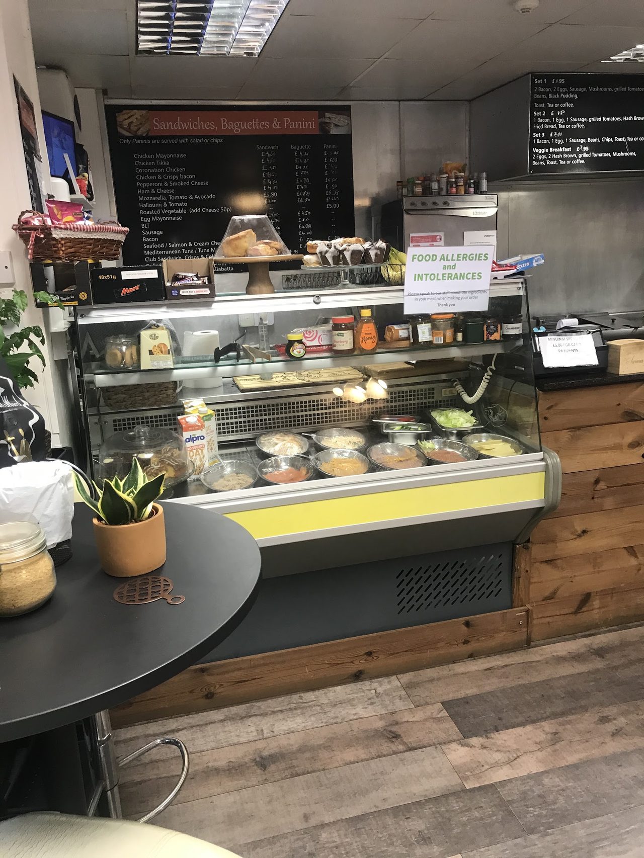 Aurora's Cafe