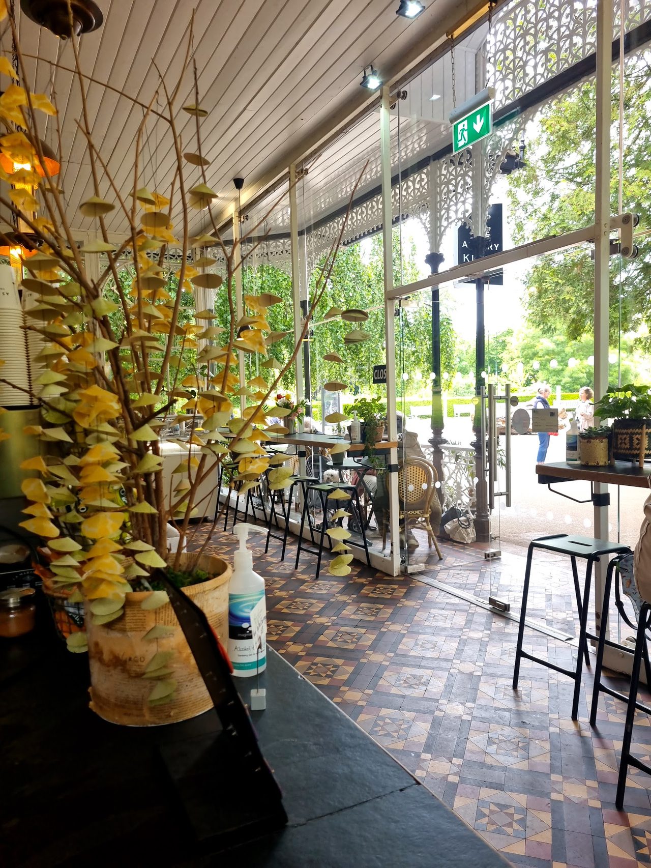 Aviary Cafe
