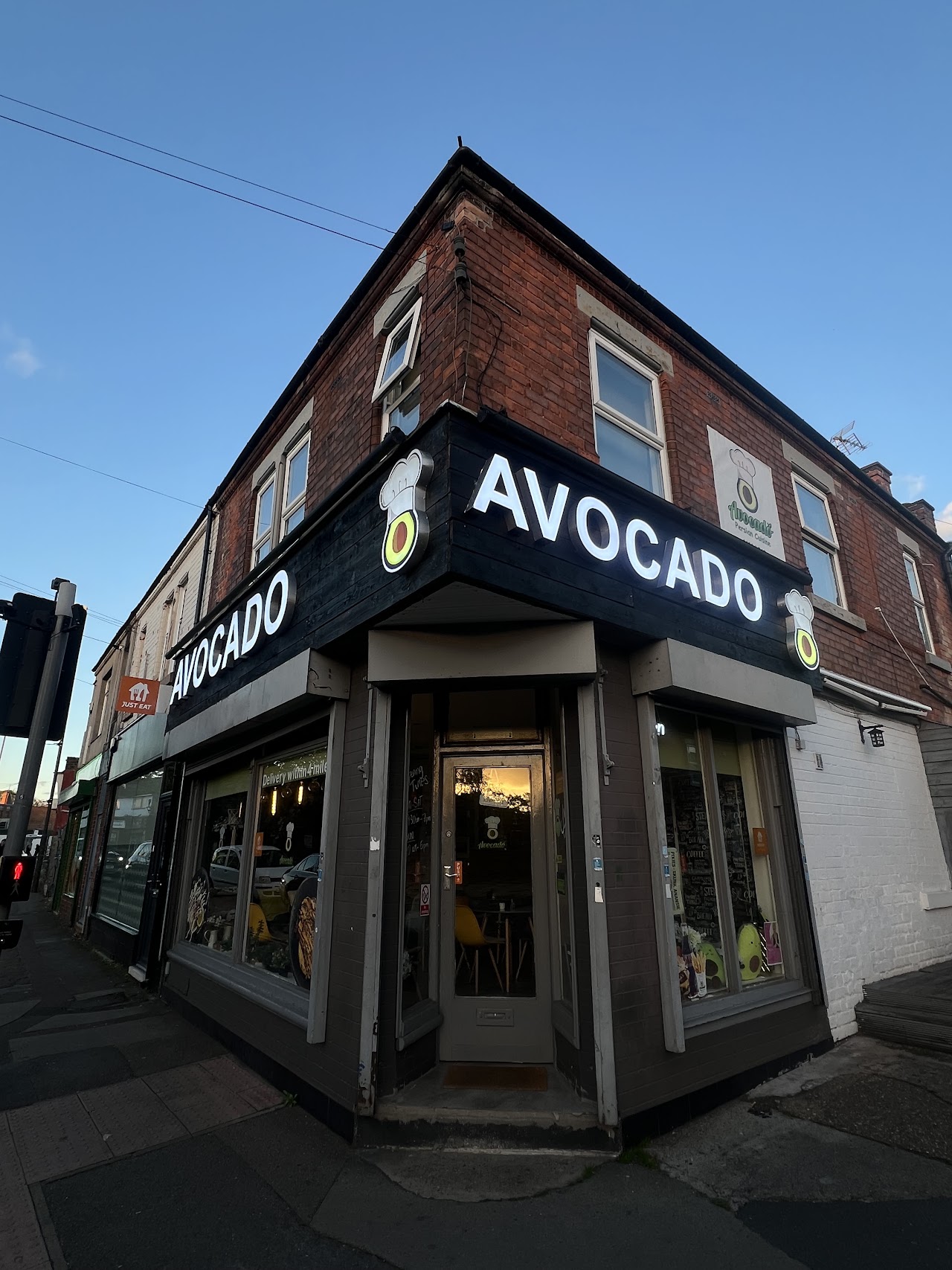 Avocado Healthy Cafe