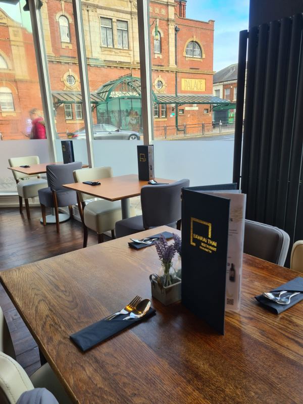 Baanrai Thai Cafe And Restaurant