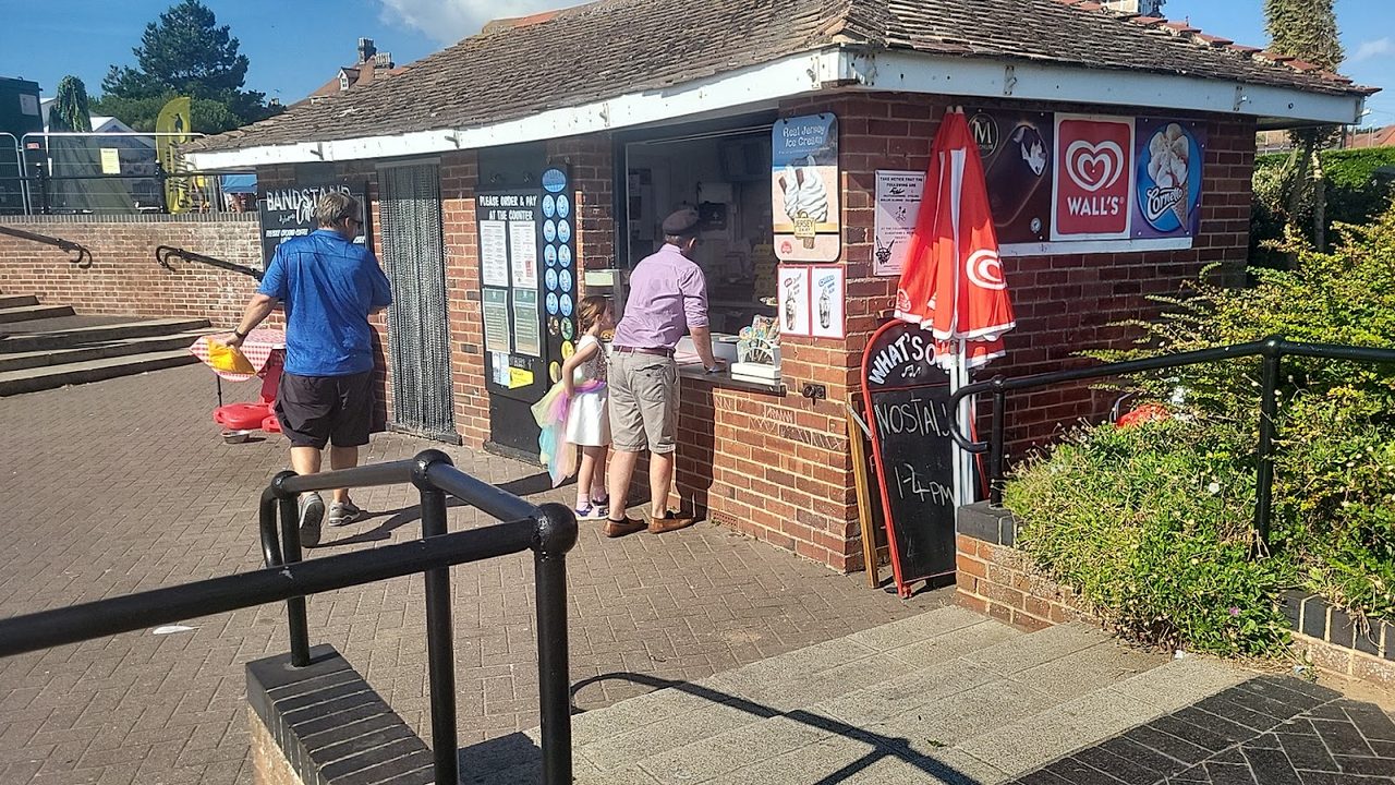 Bandstand Kiosk