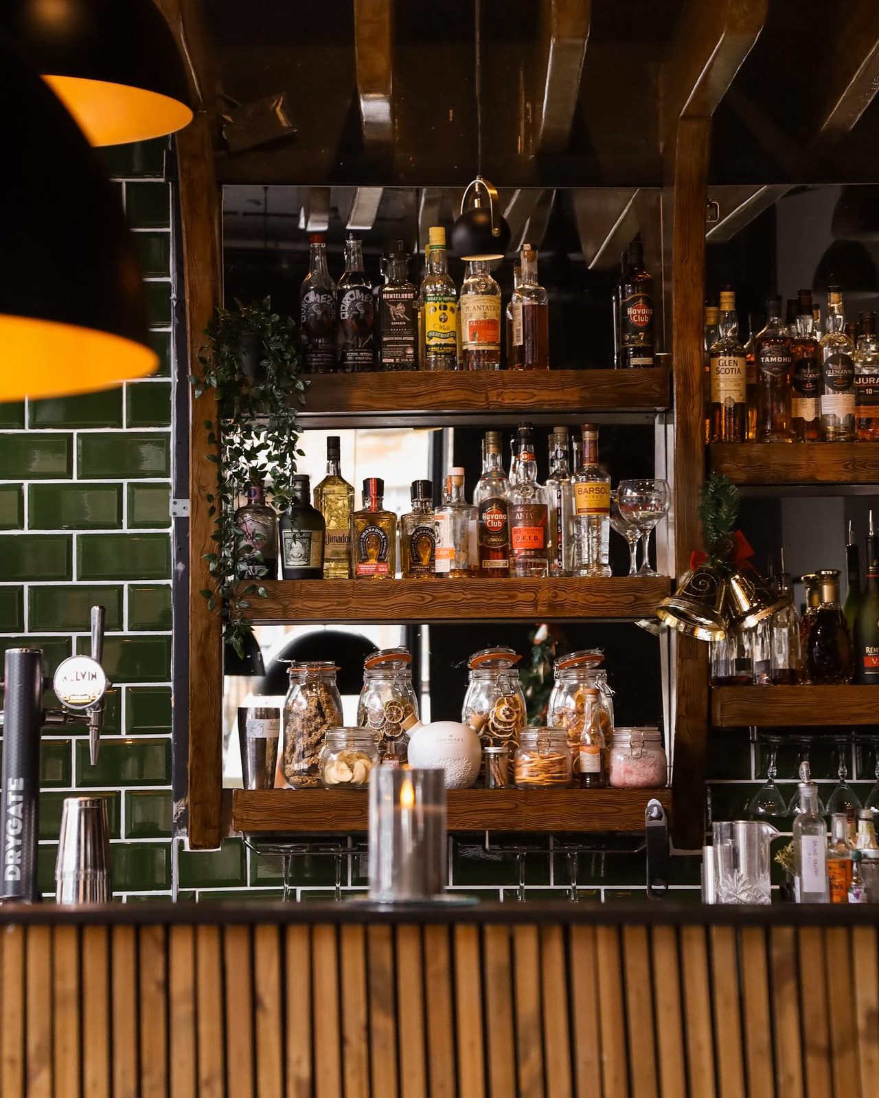 Bar and Tender