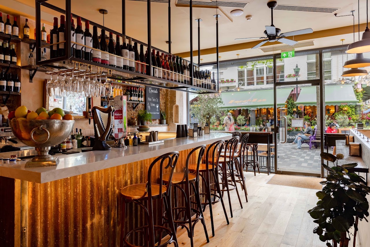 Bar Kroketa St Christophers Place