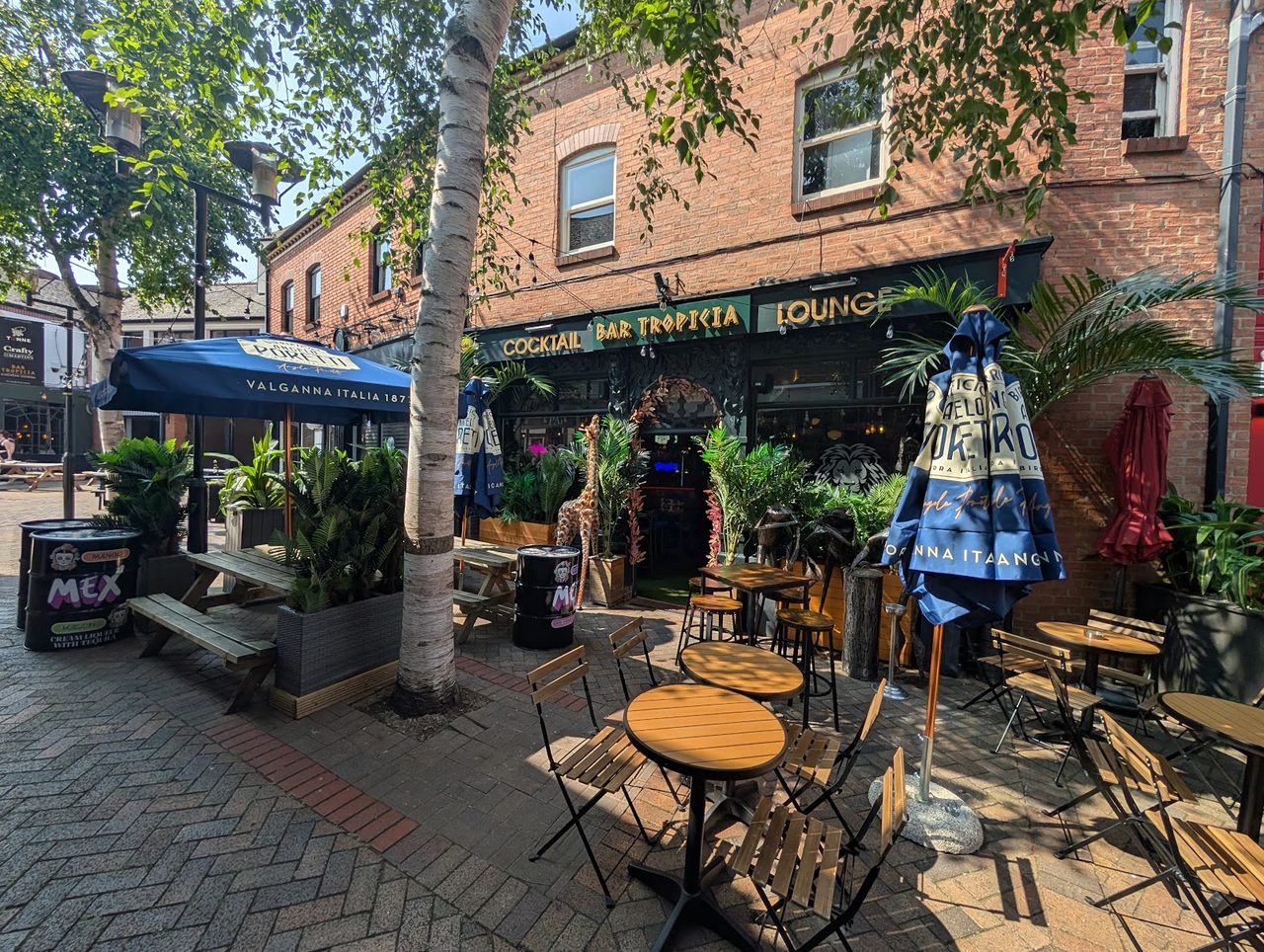 Bar Tropicana