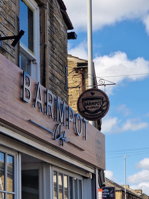 Barmpot Cafe