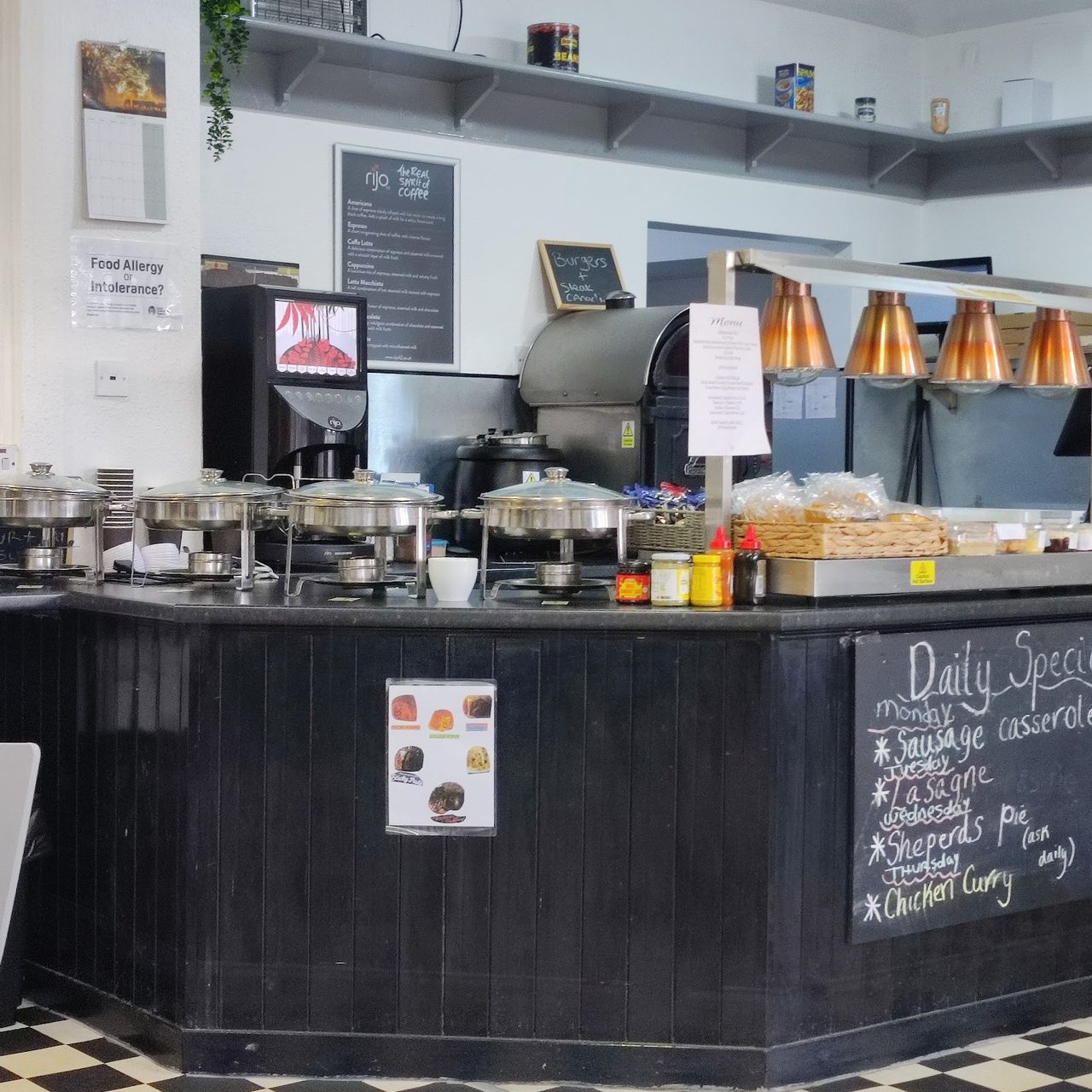 Barr And Grill Cafe