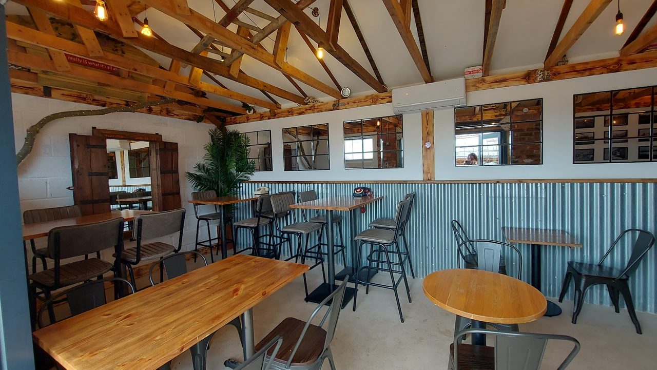 Bea's Coffee Barn
