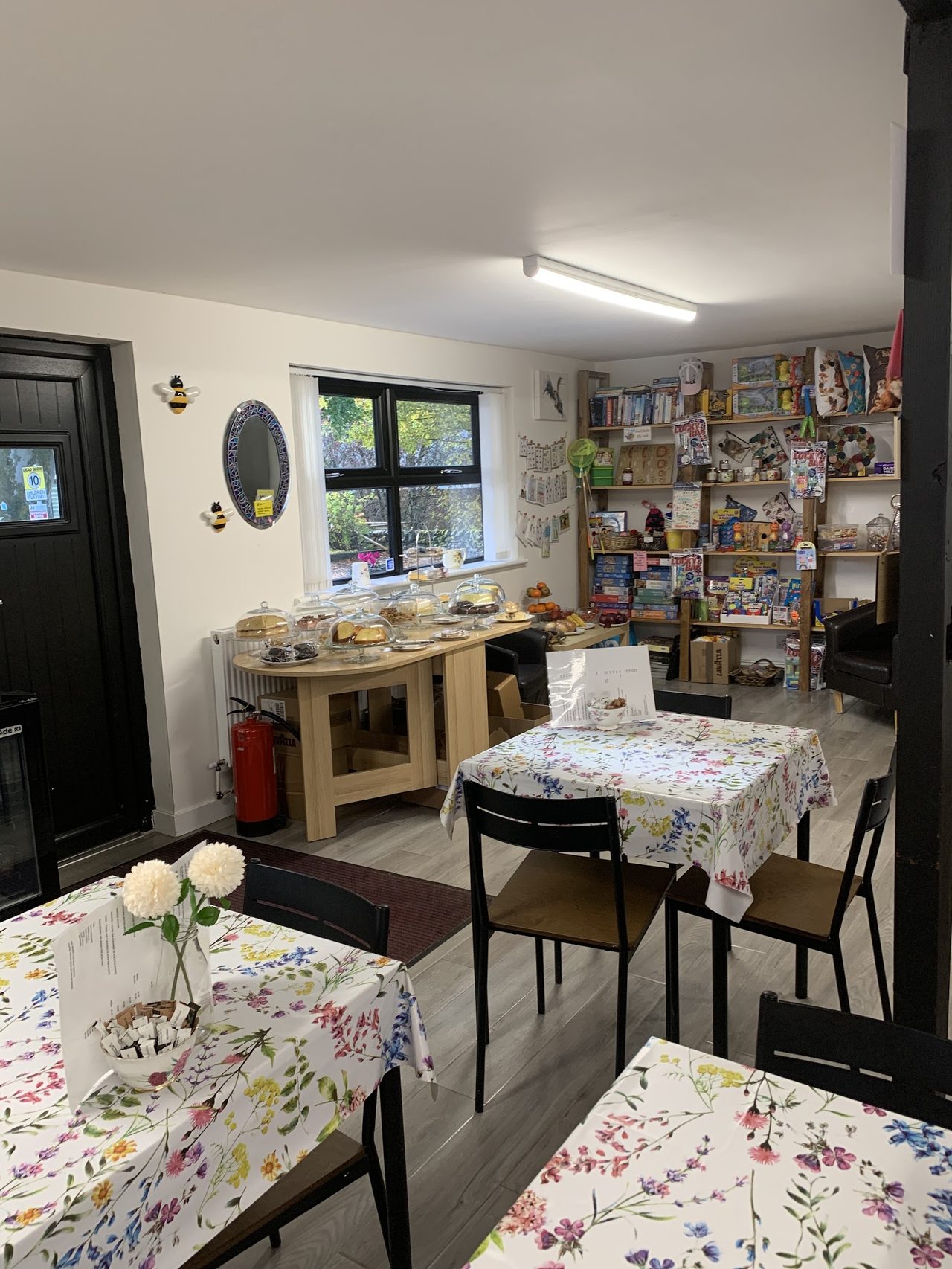 Bee Hive Shop And Café