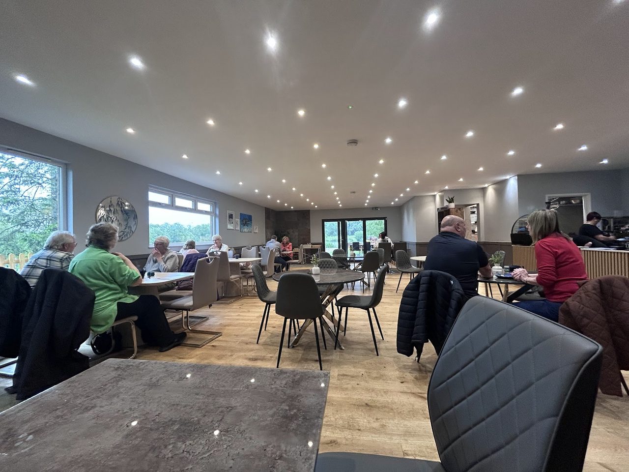 Bishops Bowls Lake Cafe