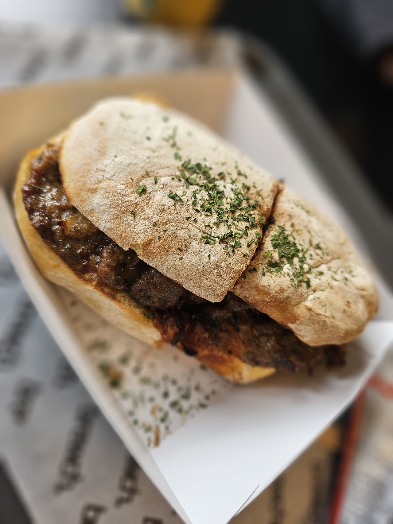 Bisq Coffee & Desserts