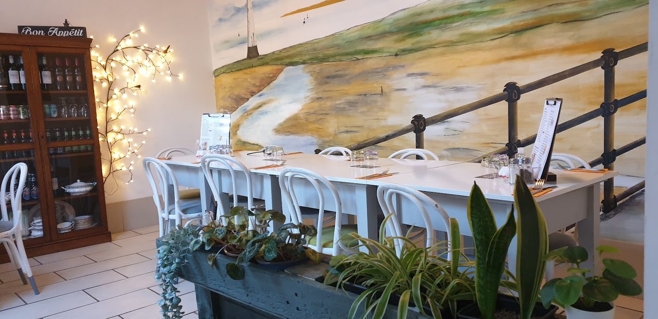 Bistro 115
