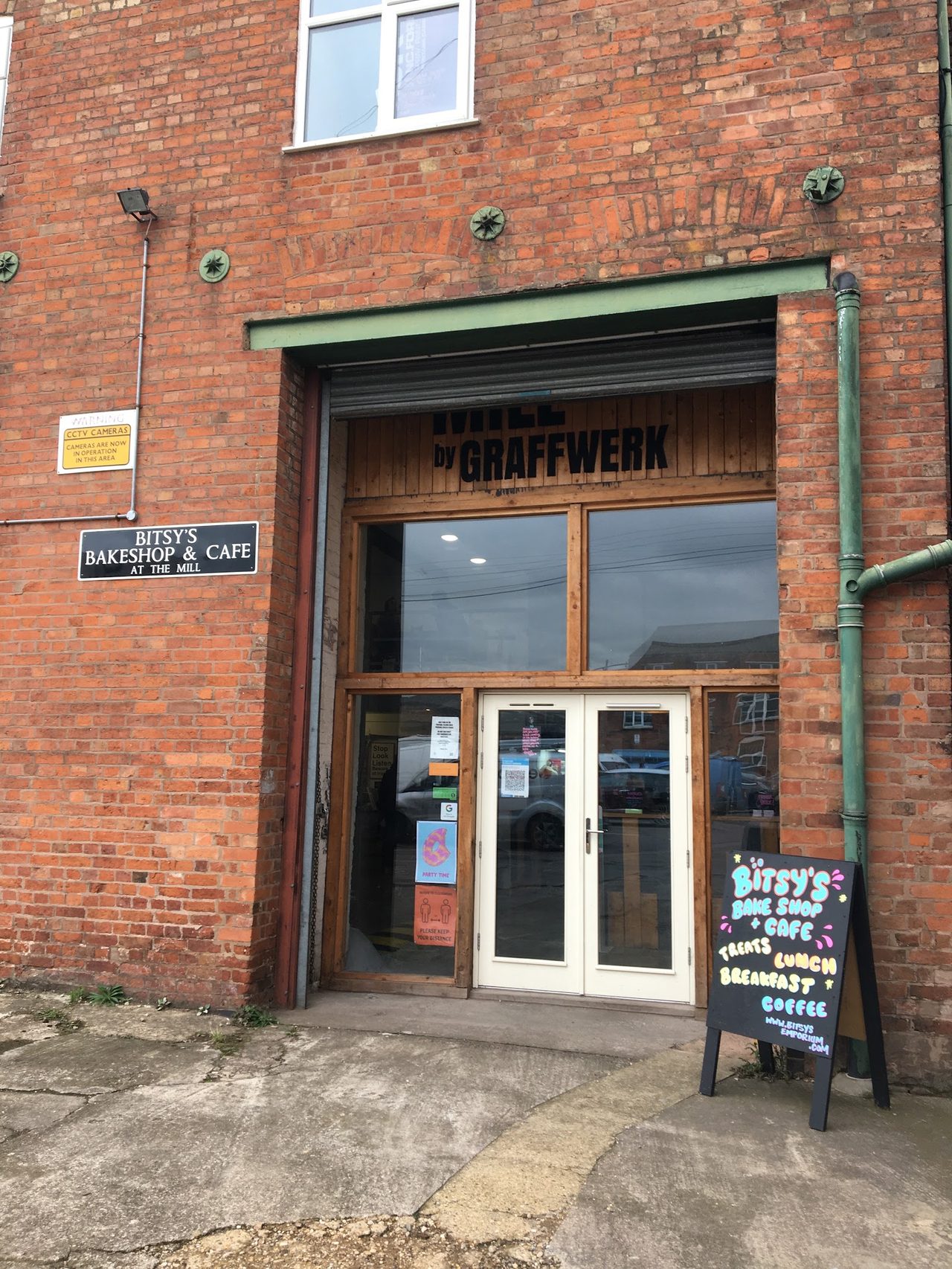 Bitsy's Emporium Of Awesome