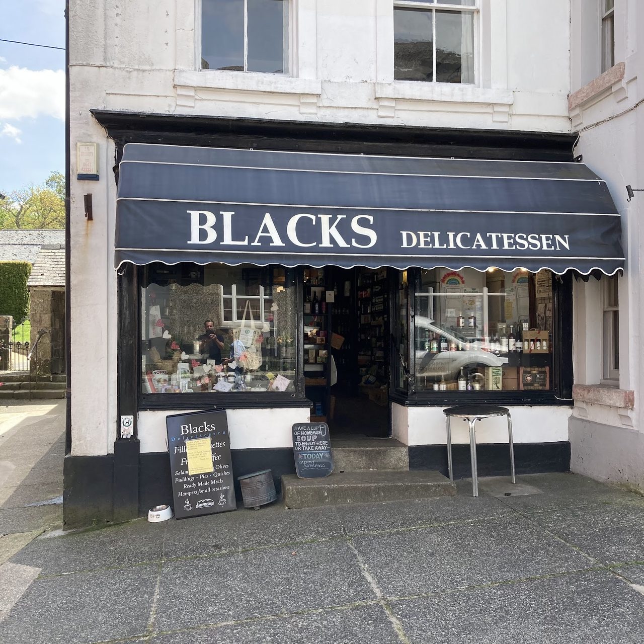 Black's Delicatessen