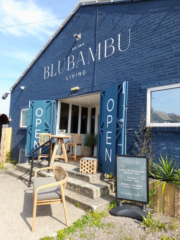 BLUEBAMBU LIVING