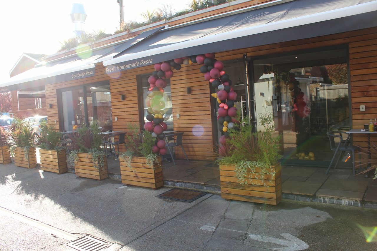 Boleros Pizzeria
