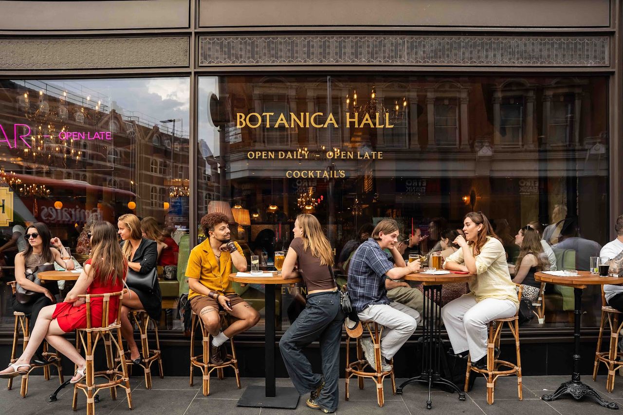 Botanica Hall