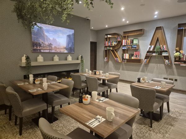 Botanica Restaurant & Bar