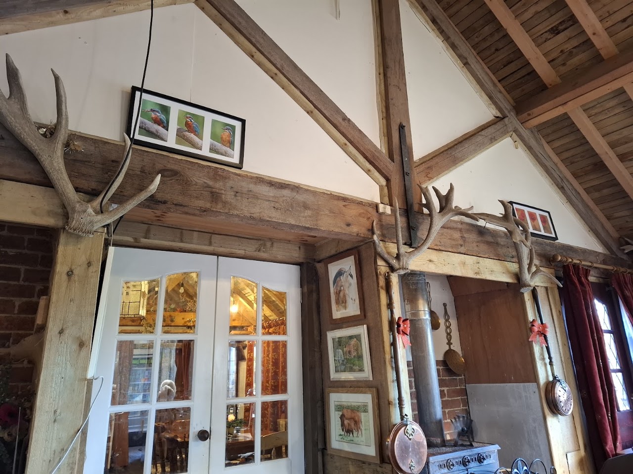 Bouverie Lodge And Through The Gate Cafe