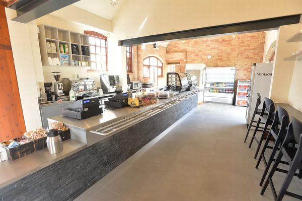 Bradgate Park Deer Barn Tea Rooms & Visitor Centre Shop