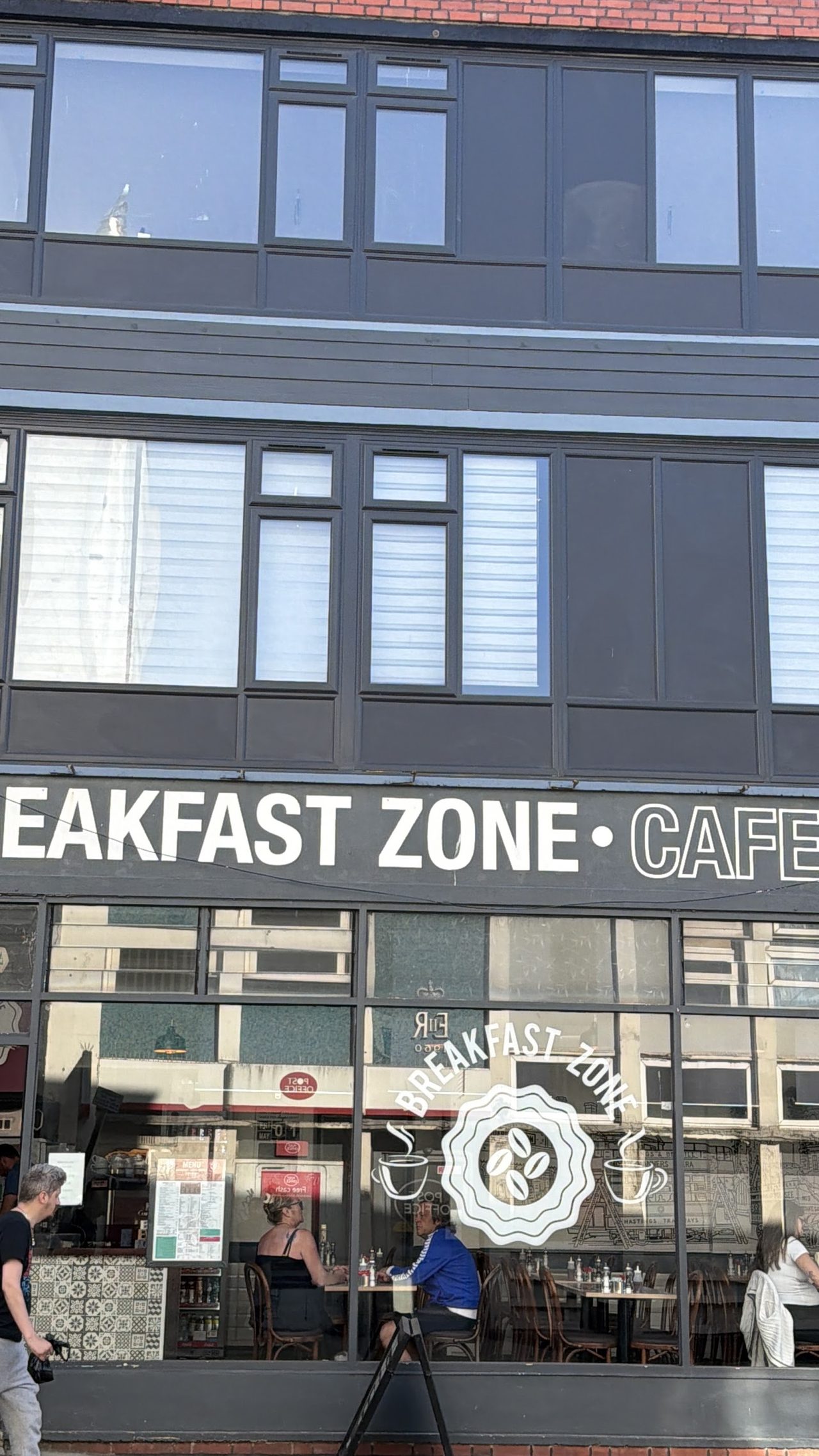 Breakfast Zone Cafe