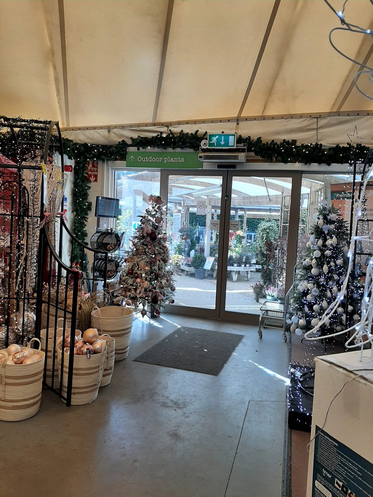 Bressingham Garden Centre / The Gardeners Retreat