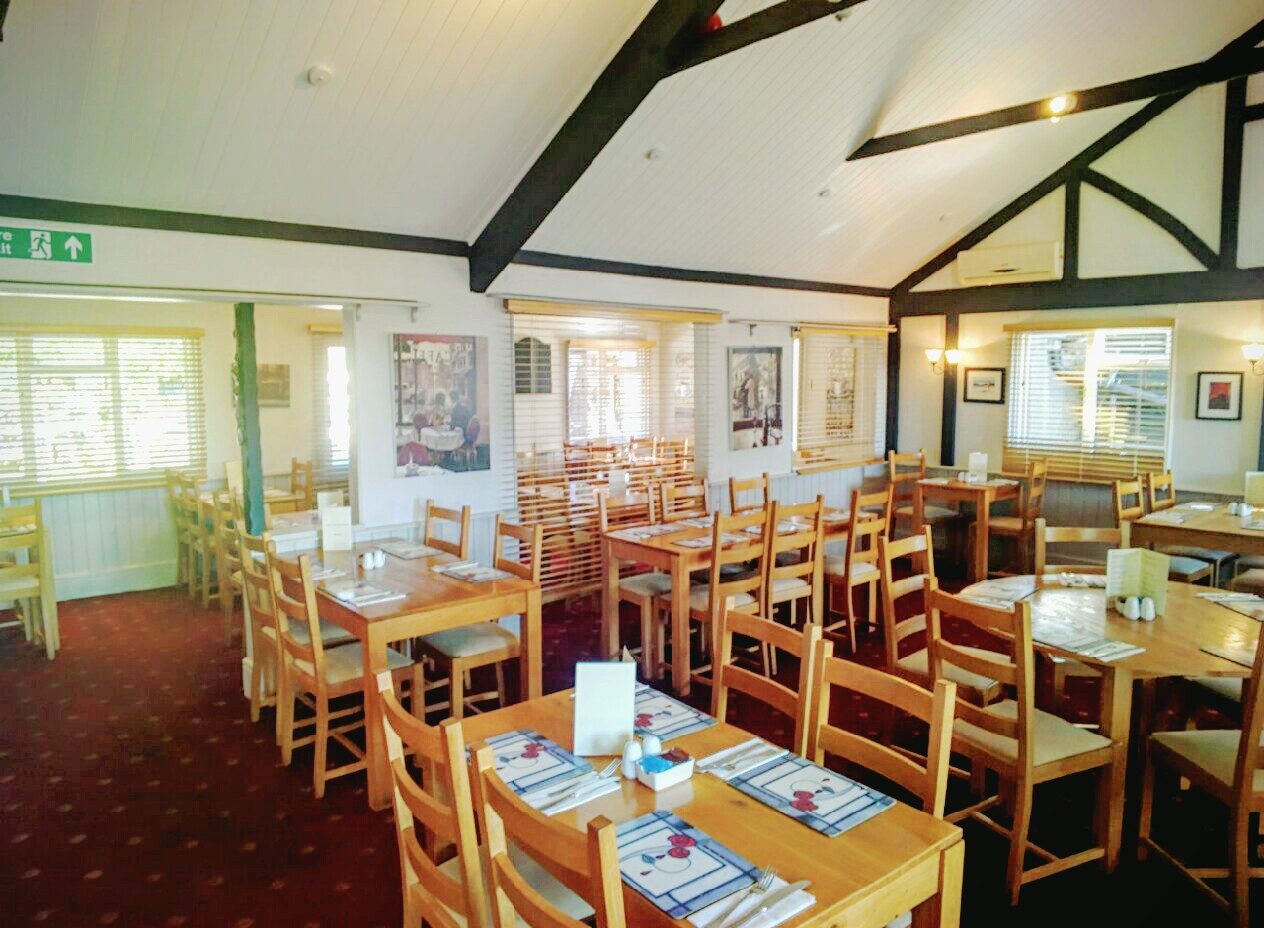 Bretts Bar And Bistro