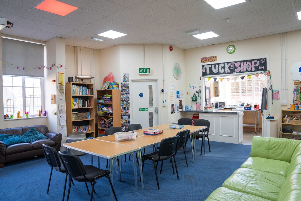 BRIDPORT YOUTH AND COMMUNITY CENTRE