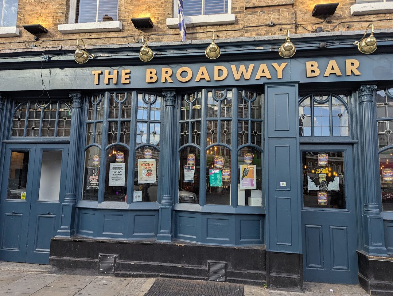Broadway Bar & Grill