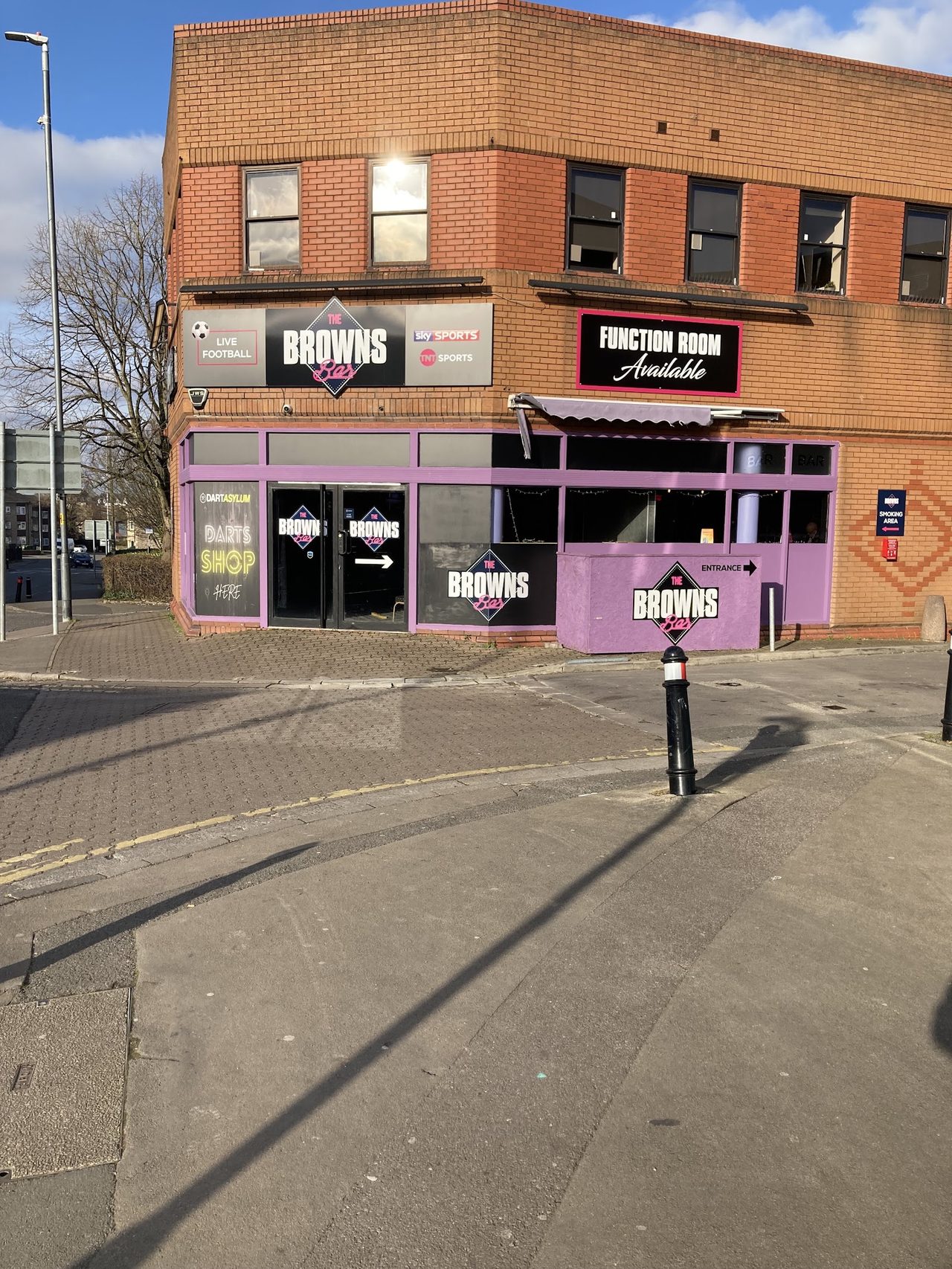 Browns Bar