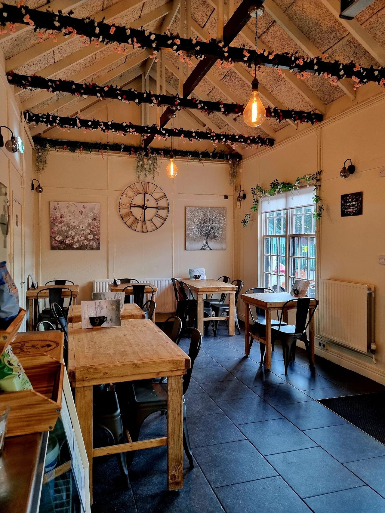 Bumblebees Bakes Tearoom