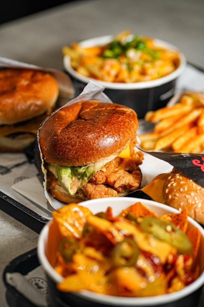 Burger & Sauce