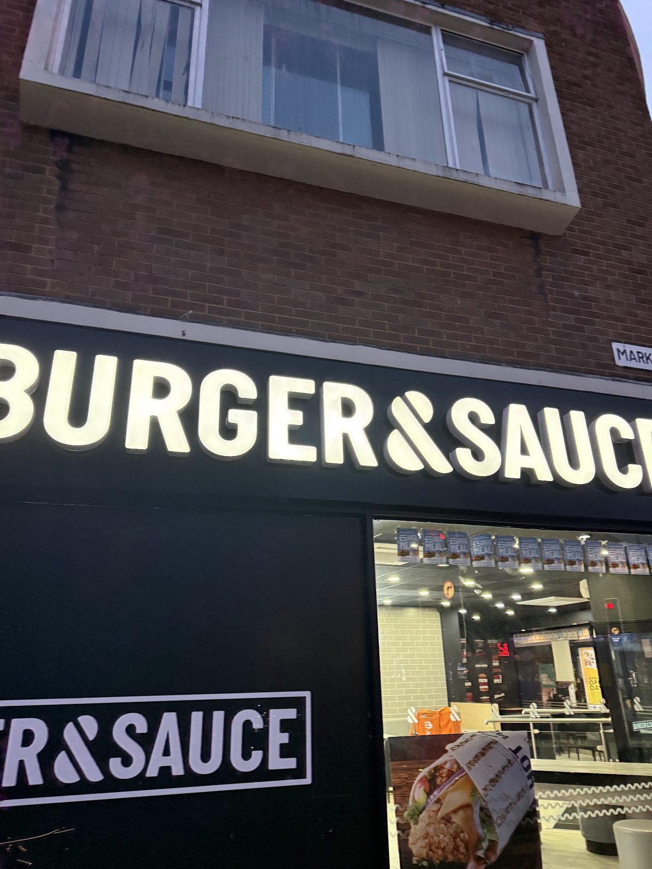 Burger & Sauce