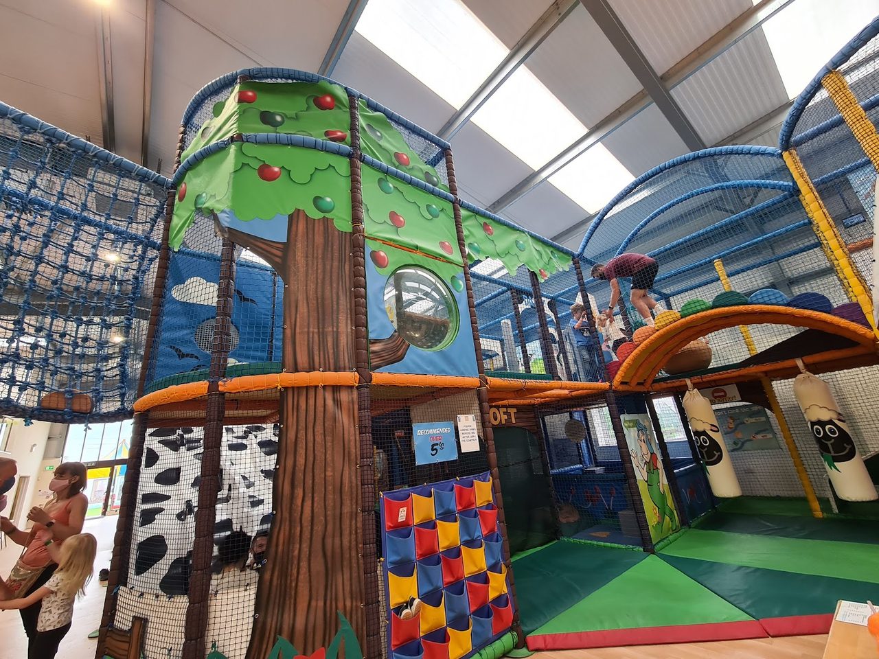 Bury Lane Fun Barn Cafe