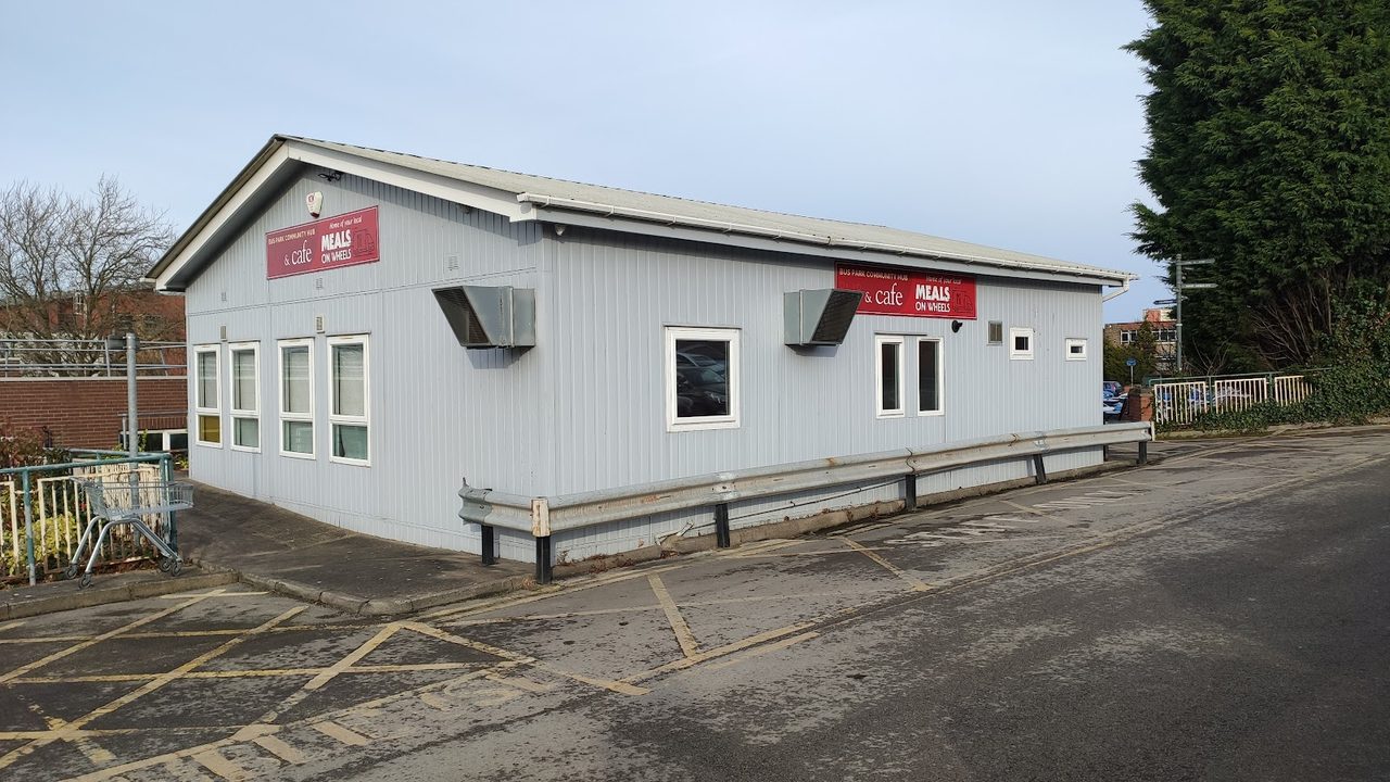 Bus Park Cafe