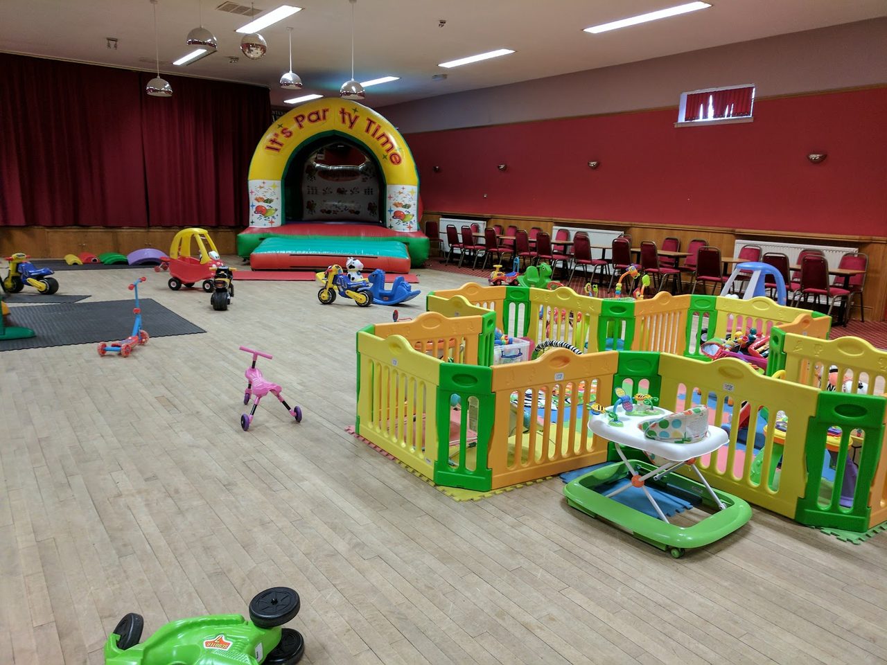 Busy Bees Play Cafe