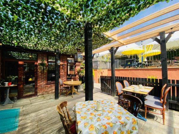 Butterflies Bar & Kitchen