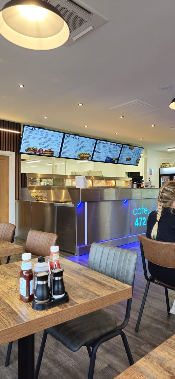 Cafe 472