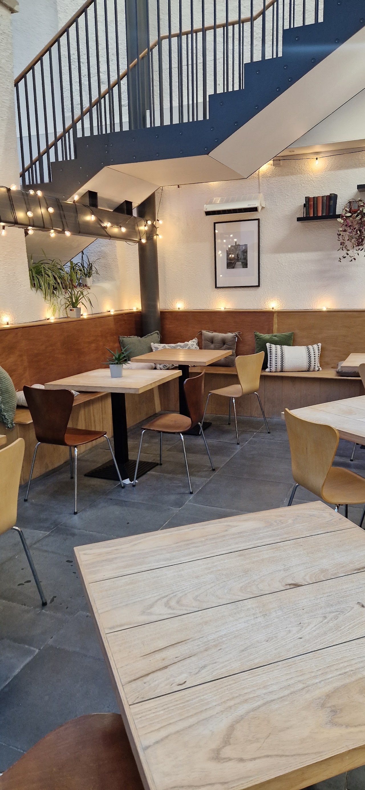 Cafe at the New Room