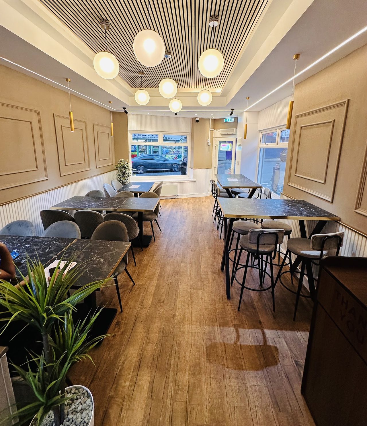 Cafe Bucci