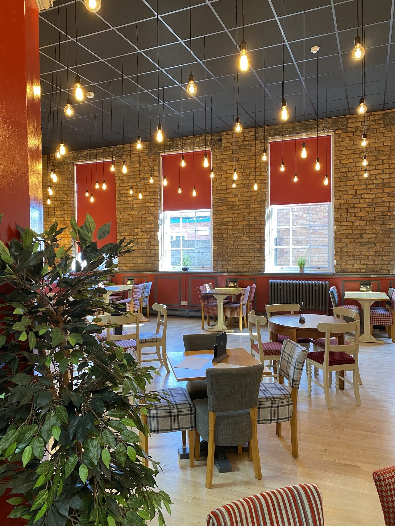 Cafe Carnegie