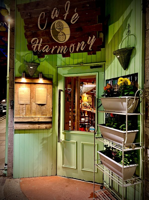 CAFE HARMONY