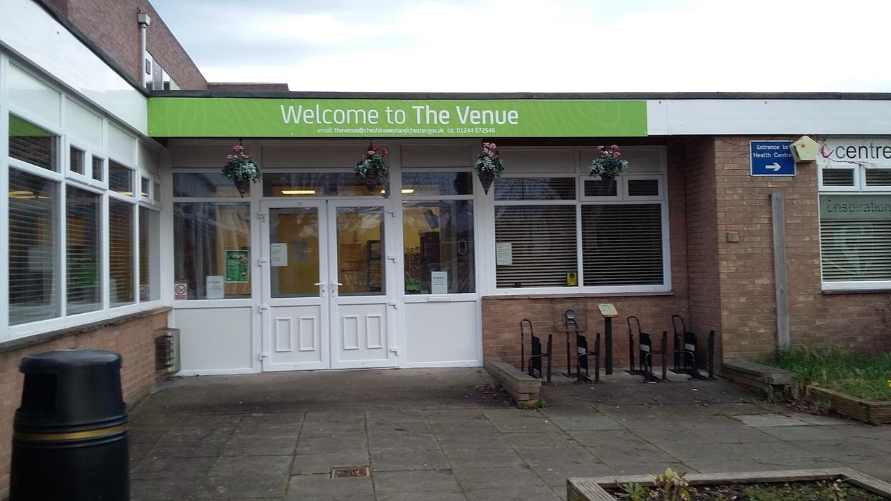 Cafe La-chez lache community centre